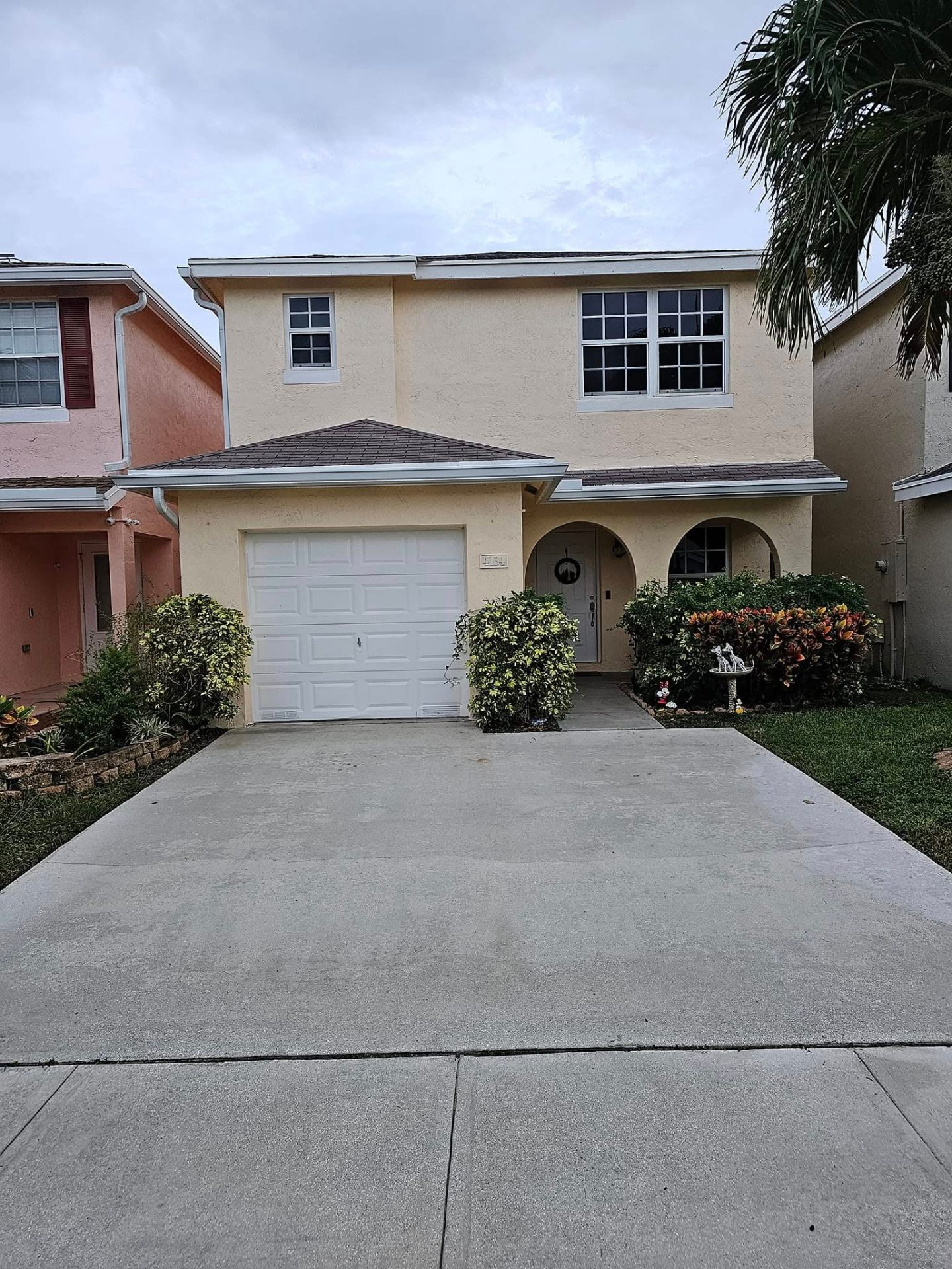 House / Exterior Wash